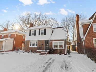 1436 Eggert Road, Buffalo, NY 14226