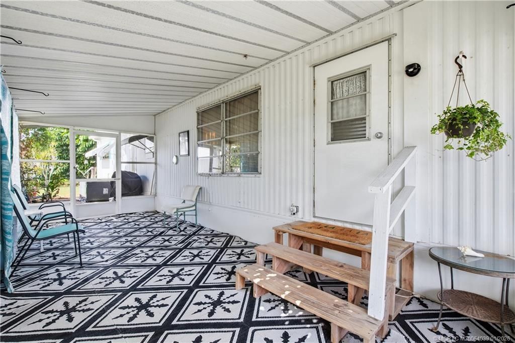 7878 SE Swan Avenue, Hobe Sound, FL 33455 Photo