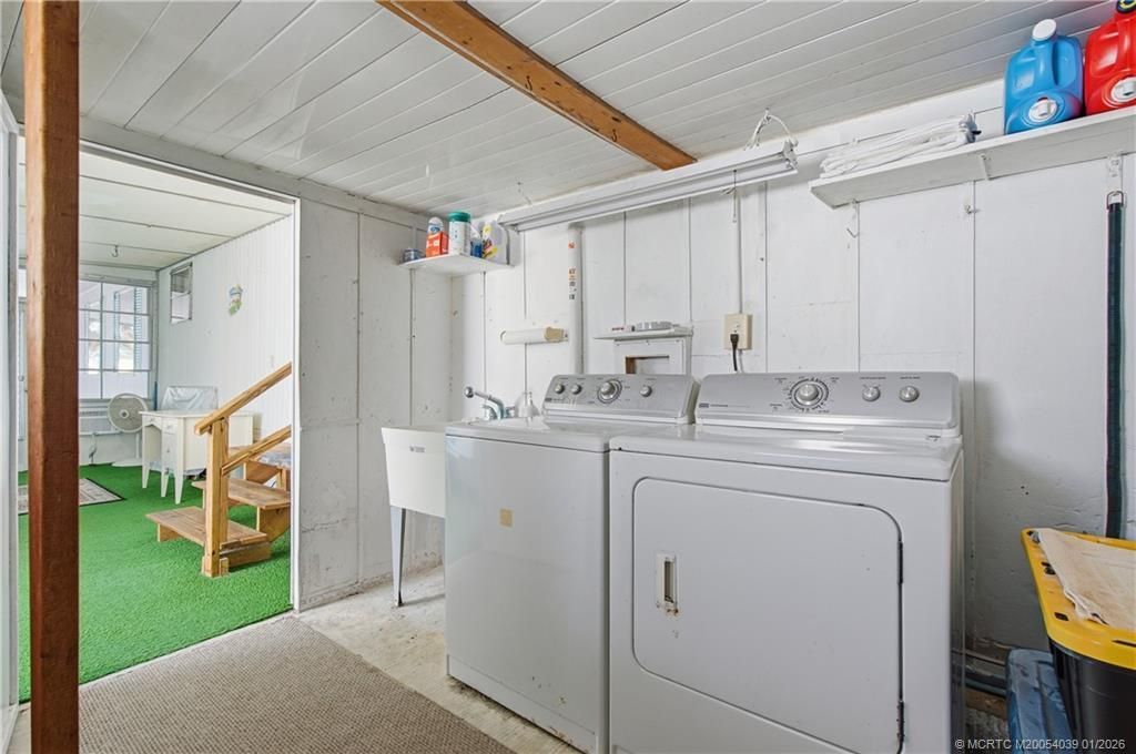 7878 SE Swan Avenue, Hobe Sound, FL 33455 Photo