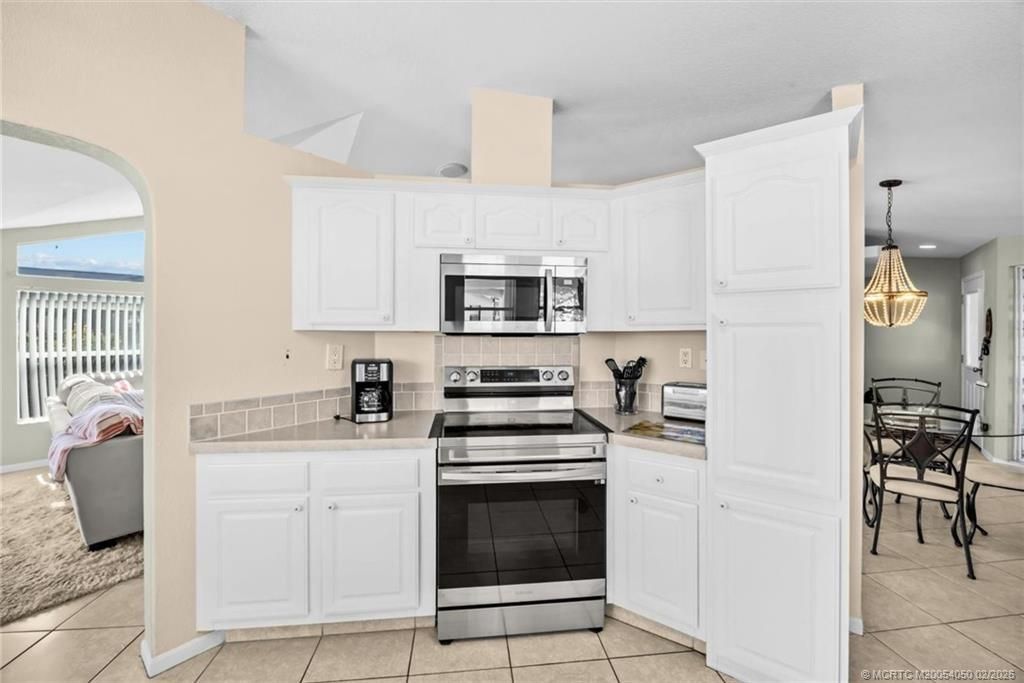 8004 Long Drive, Port Saint Lucie, FL 34953 Photo