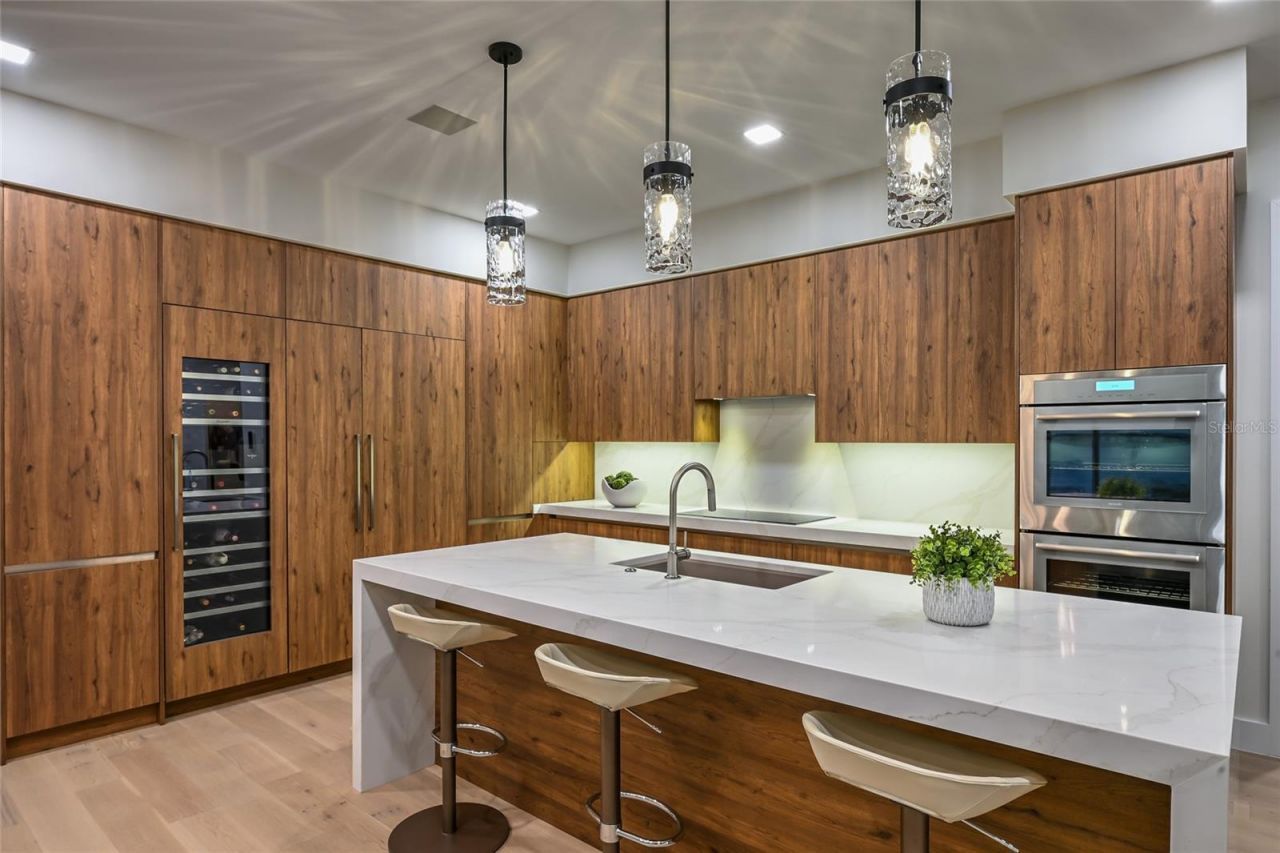 635 Mourning Dove Drive, Sarasota, FL 34236 Photo