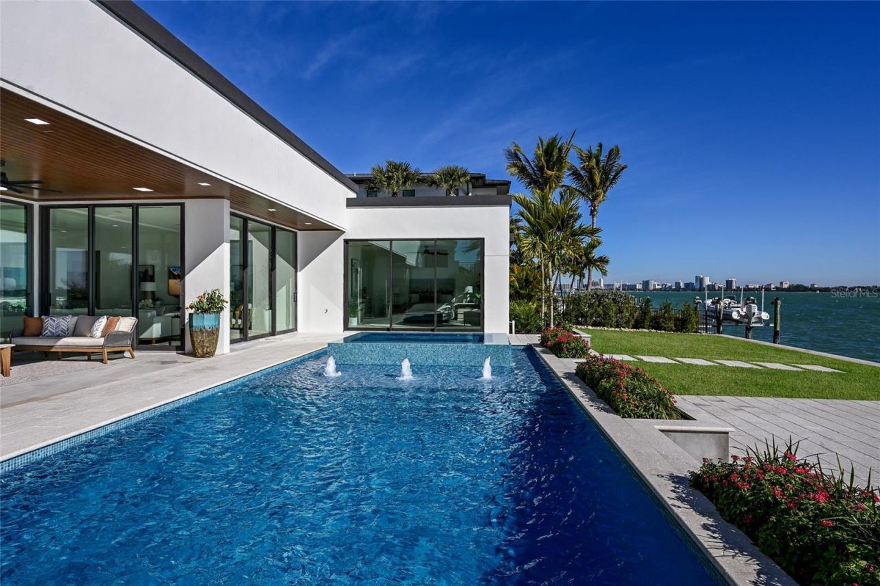 635 Mourning Dove Drive, Sarasota, FL 34236 Photo