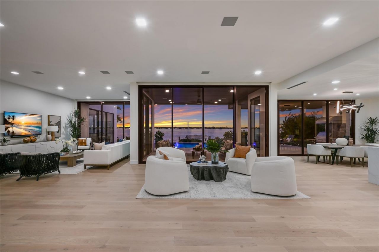 635 Mourning Dove Drive, Sarasota, FL 34236 Photo