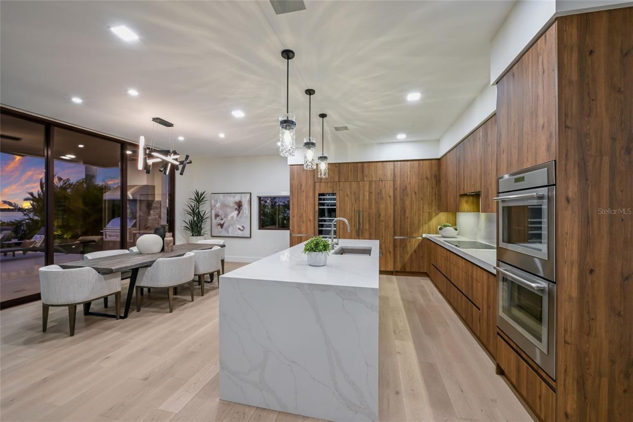 635 Mourning Dove Drive, Sarasota, FL 34236 Photo