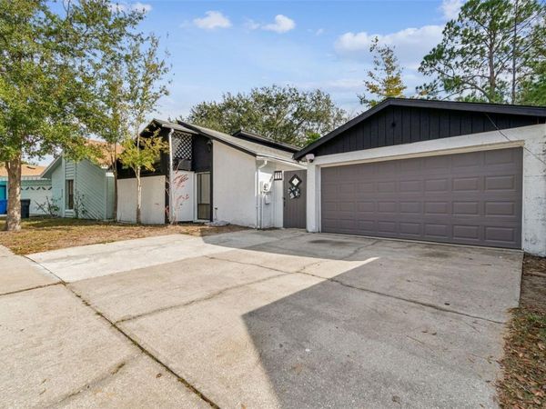 1930 GREGORY DRIVE, TAMPA, FL 33613