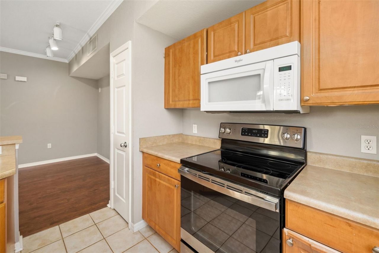 5501 Rosehill Road, Unit 103, Sarasota, FL 34233 Photo