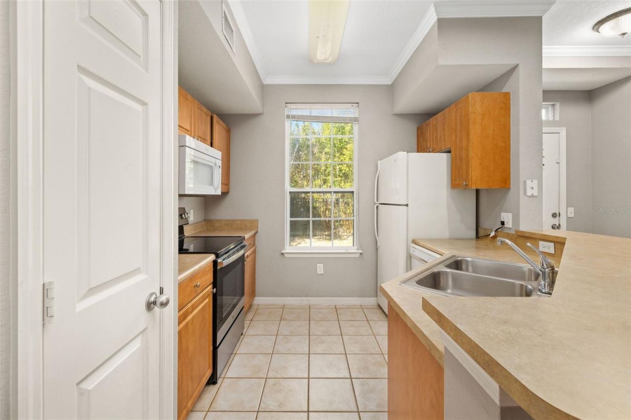 5501 Rosehill Road, Unit 103, Sarasota, FL 34233 Photo