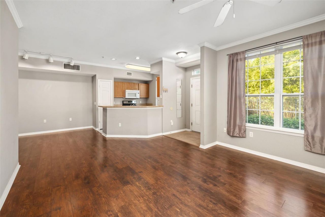 5501 Rosehill Road, Unit 103, Sarasota, FL 34233 Photo