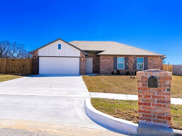 15027 S Poplar Place, Glenpool, OK 74033