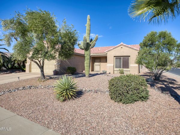 16506 W LONE TREE Court, Surprise, AZ 85374