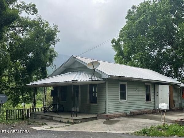 1377 Dr Thomas Walker Rd, Ewing, VA 24248