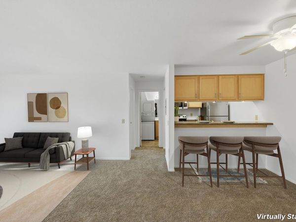 4338 Melody Lane, Unit 207, Madison, WI 53704