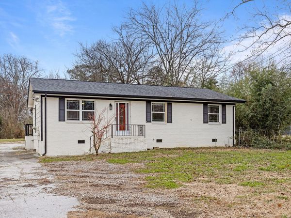 1114 Mcbrien Rd, Chattanooga, TN 37412