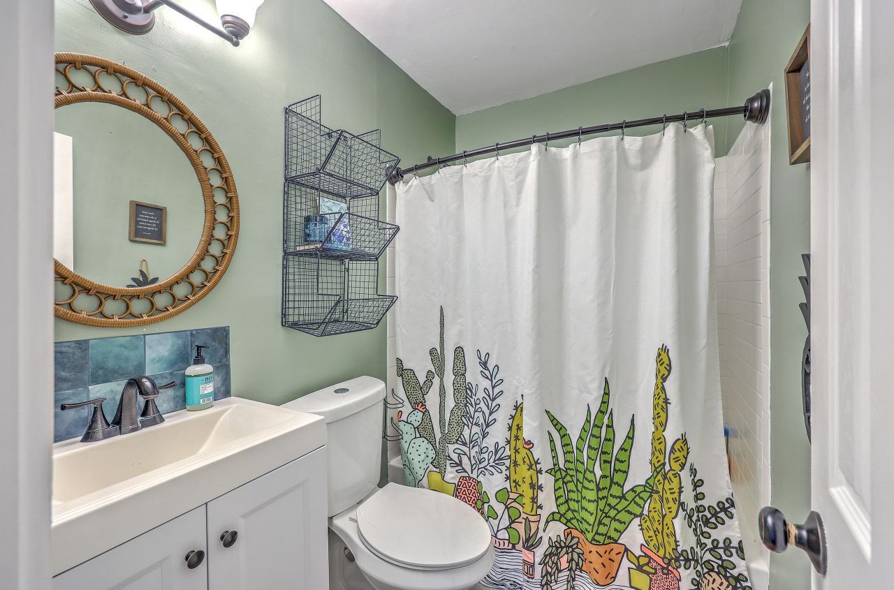 856 Prince John Drive Photo 22