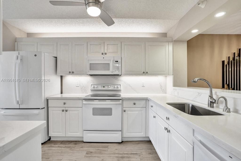 7763 Southampton Ter, Unit 403, Tamarac, FL 33321 Photo