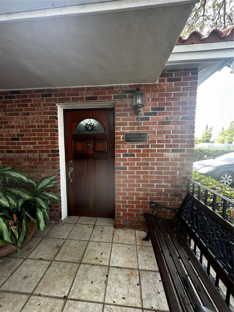 1105 SW 87th Ave , Miami, FL 33174 Photo