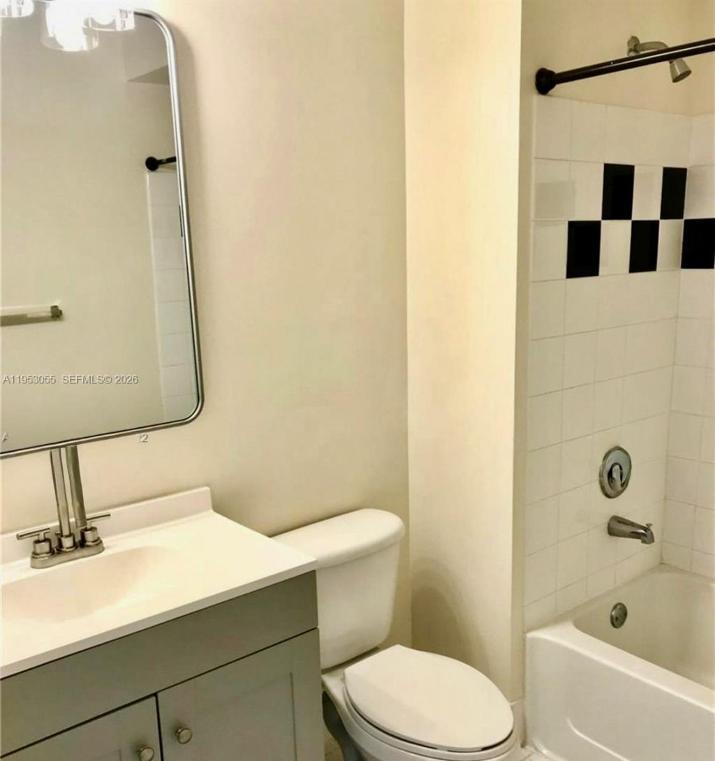 1330 West Ave, Unit 2311, Miami Beach, FL 33139 Photo