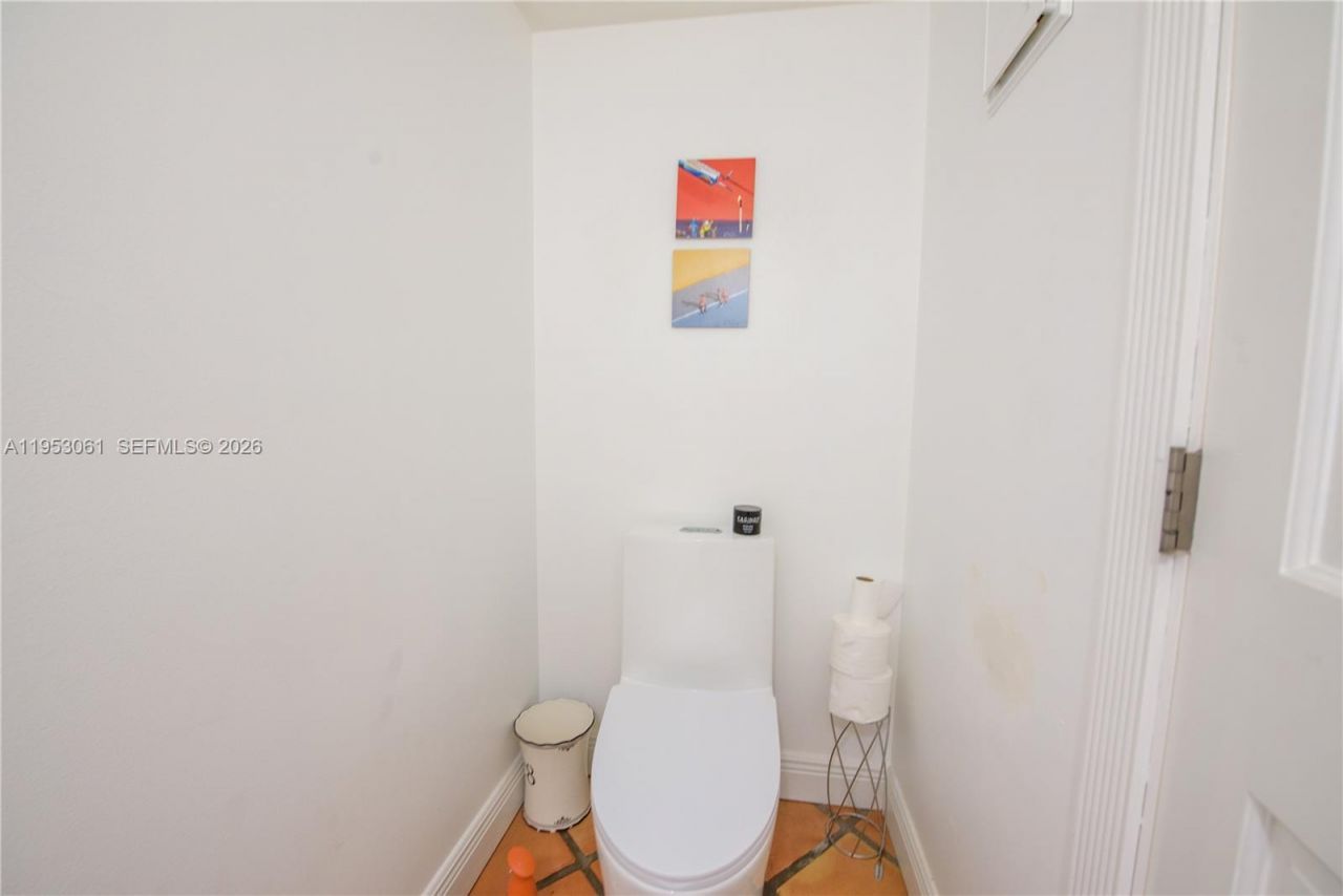 7890 SW 86th St, Unit 10, Miami, FL 33143 Photo