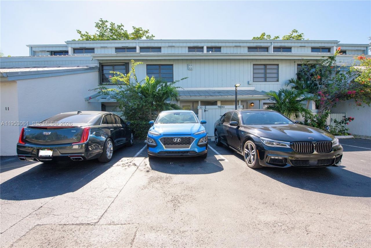 7890 SW 86th St, Unit 10, Miami, FL 33143 Photo