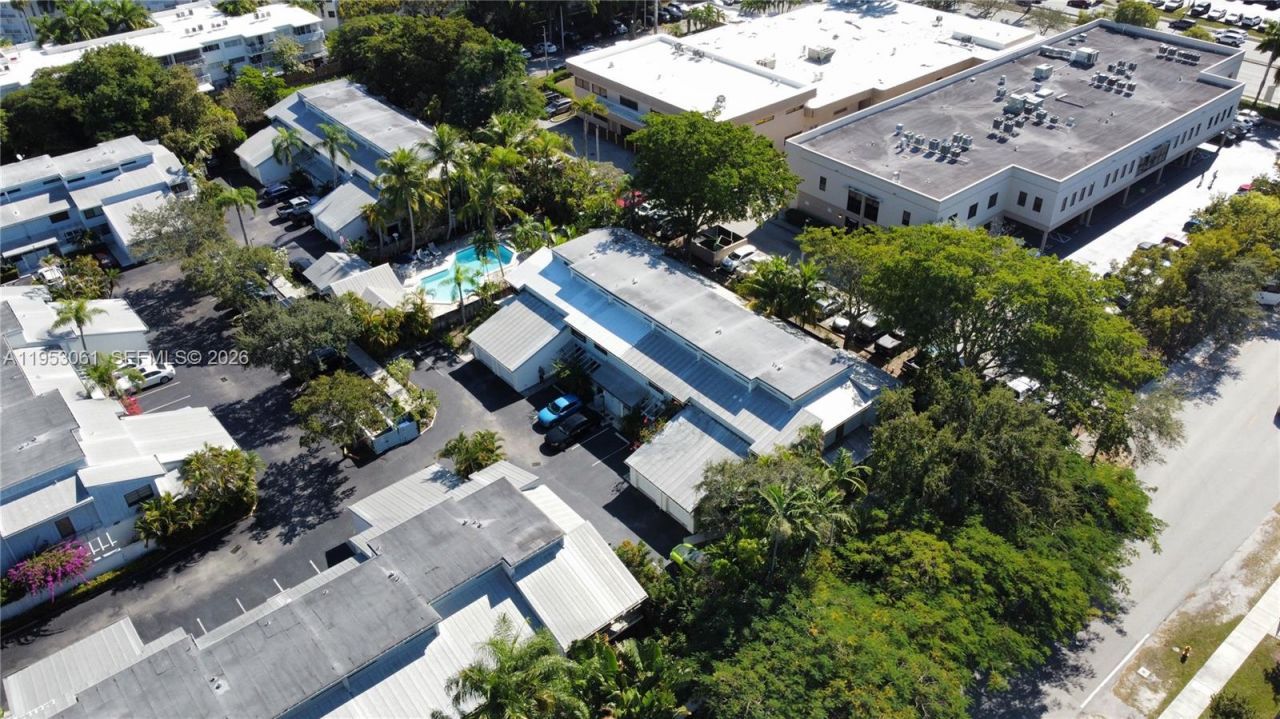 7890 SW 86th St, Unit 10, Miami, FL 33143 Photo