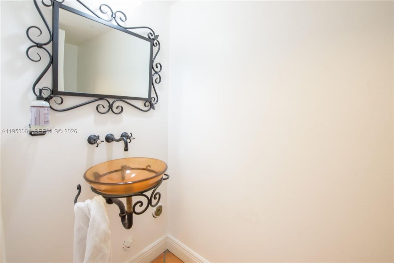 7890 SW 86th St, Unit 10, Miami, FL 33143 Photo