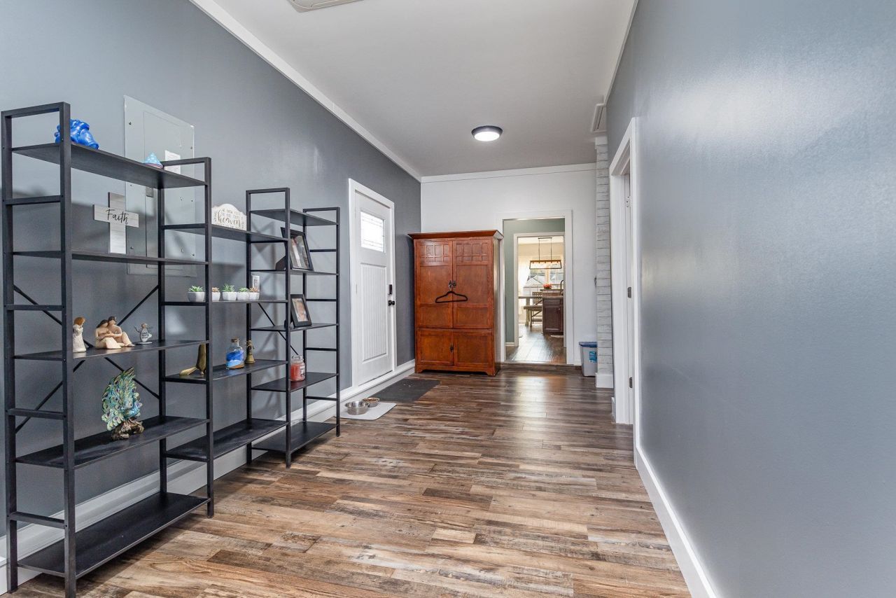 604 Mcclain Farm Ct. Photo 4