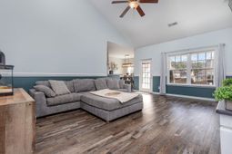 604 Mcclain Farm Ct. photo 4