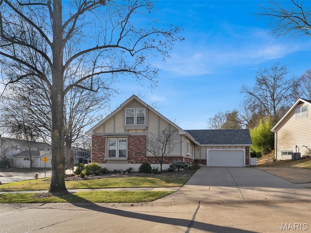 759 Carman Woods Drive, Manchester, MO 63021 Main Photo