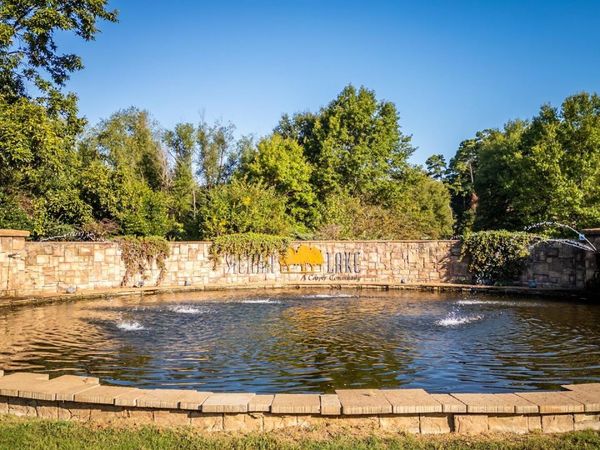 Benham Lane, Little Rock, AR 72210