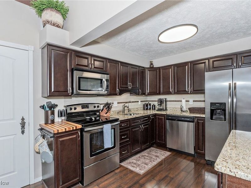 543 Sherwood Drive, Aurora, OH 44202 Photo 12