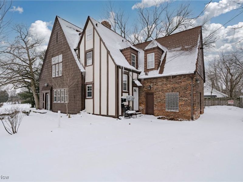 13935 Southington Road, Cleveland, OH 44120 Photo 1