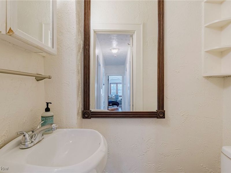 13935 Southington Road, Cleveland, OH 44120 Photo 18