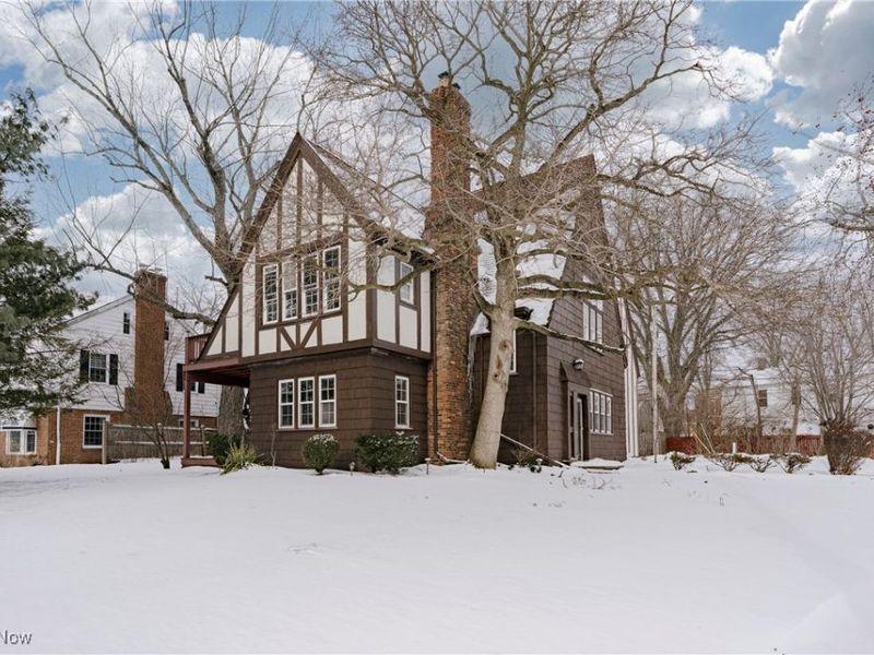 13935 Southington Road, Cleveland, OH 44120 Photo 2