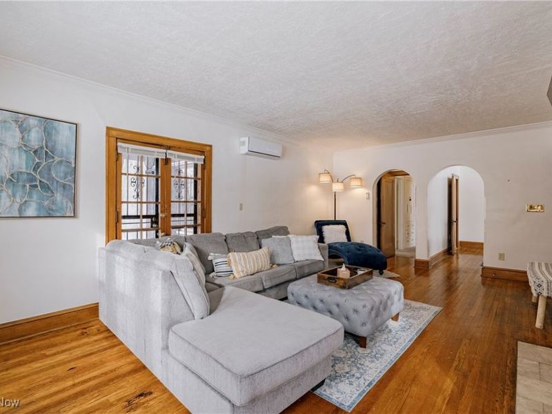 13935 Southington Road, Cleveland, OH 44120 Photo 5