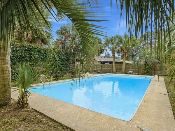 201 S Sunset Boulevard, Gulf Breeze, FL 32561