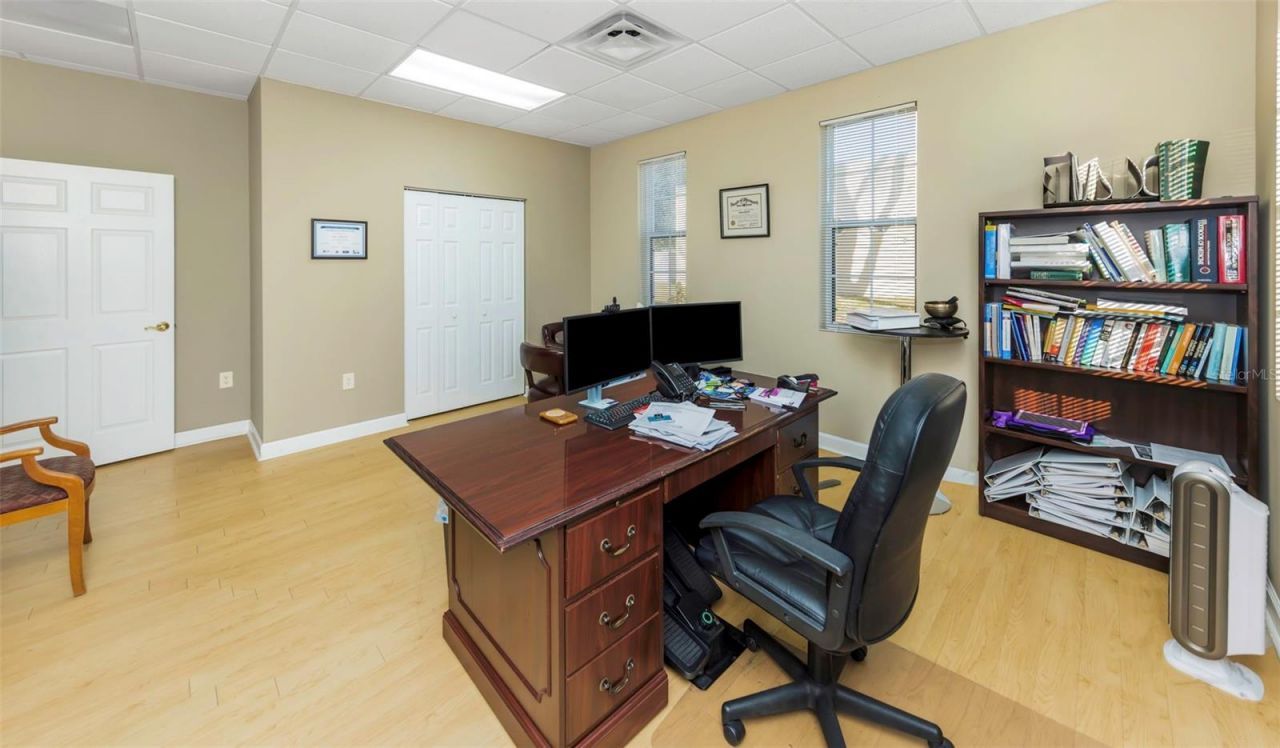 14506 University Point Place, Tampa, FL 33613 Photo