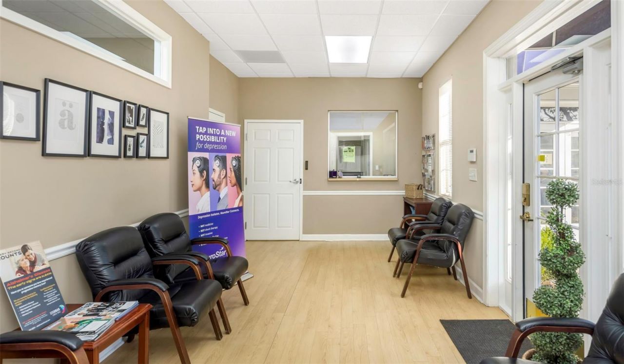 14506 University Point Place, Tampa, FL 33613 Photo