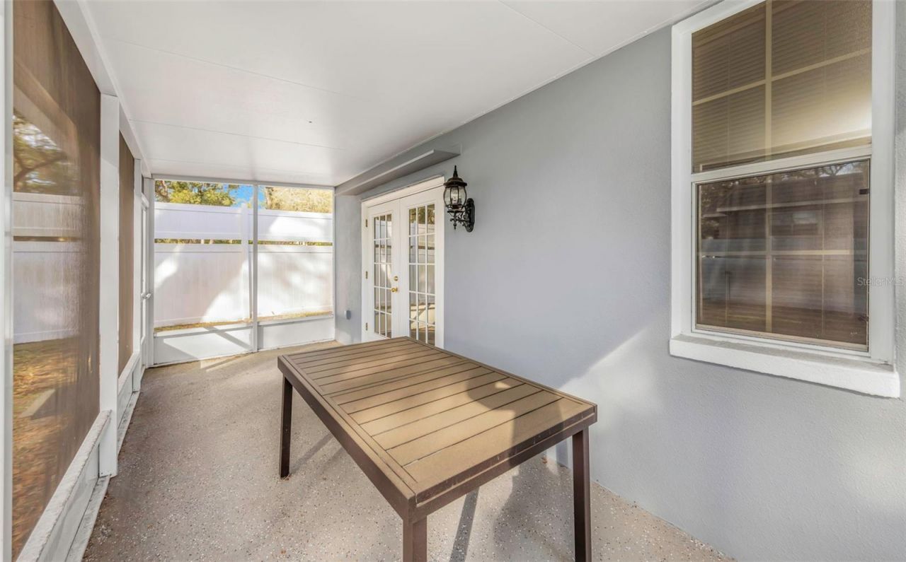 14506 University Point Place, Tampa, FL 33613 Photo