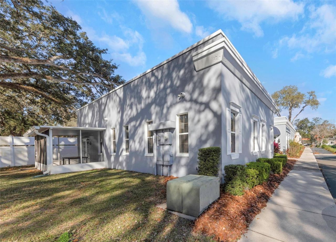 14506 University Point Place, Tampa, FL 33613 Photo