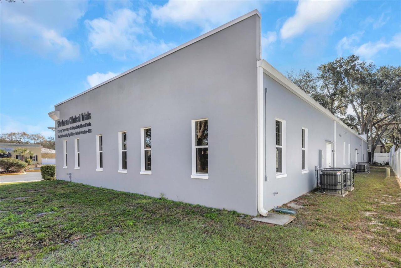 14506 University Point Place, Tampa, FL 33613 Photo