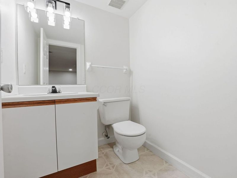 5516 Baneberry Avenue, Unit 30D, Columbus, OH 43235 Photo 25