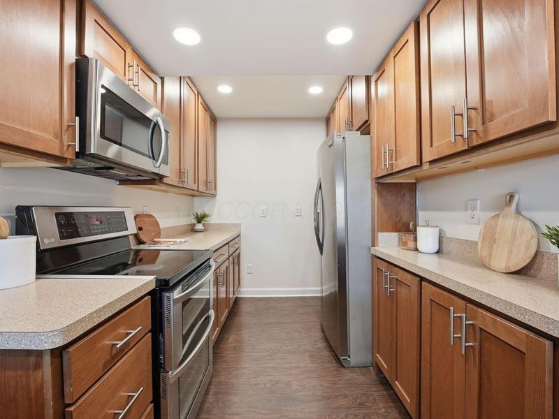 5516 Baneberry Avenue, Unit 30D, Columbus, OH 43235 Photo 8