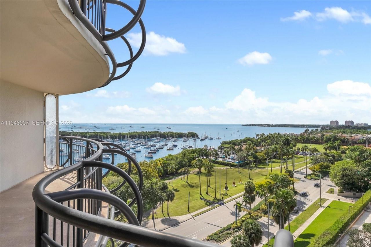 2843 S Bayshore Dr, Unit 11C, Miami, FL 33133 Photo