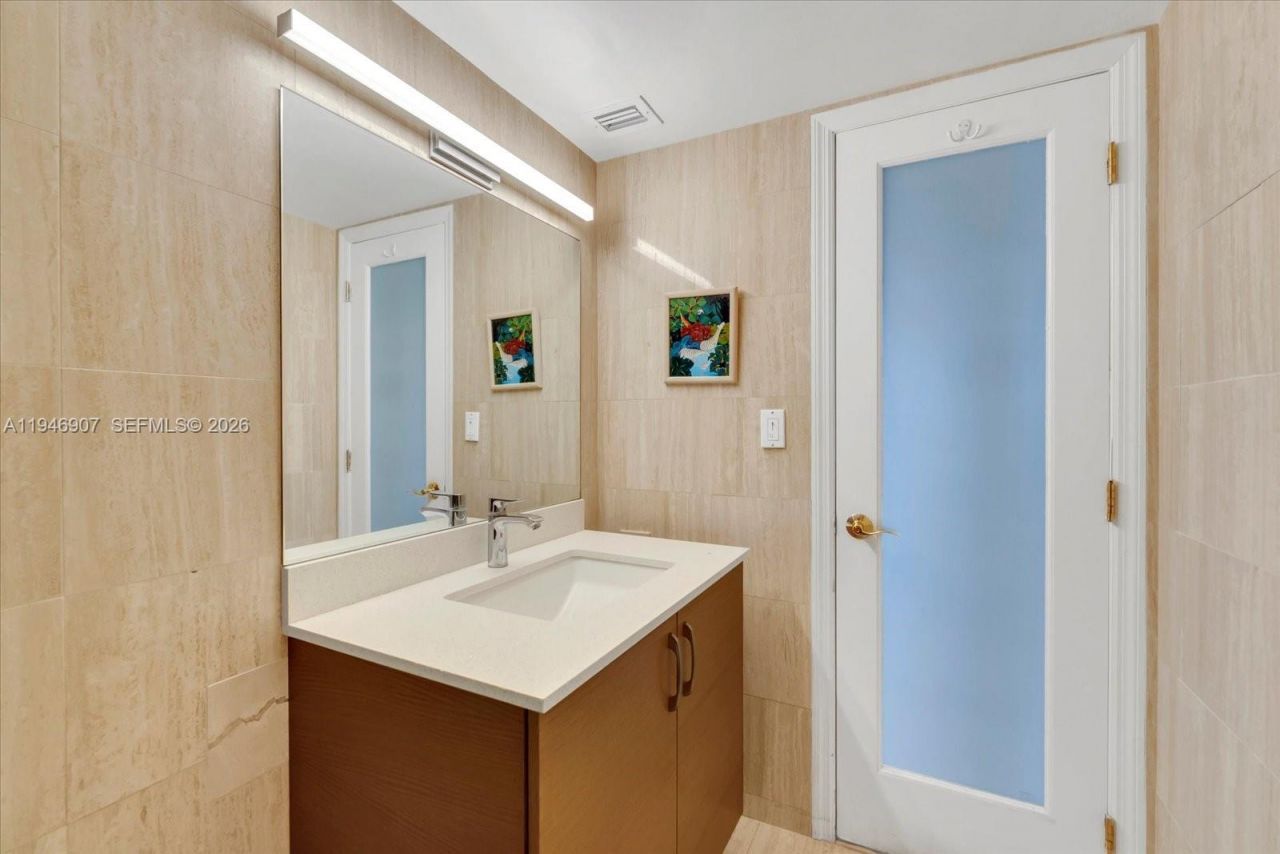 2843 S Bayshore Dr, Unit 11C, Miami, FL 33133 Photo