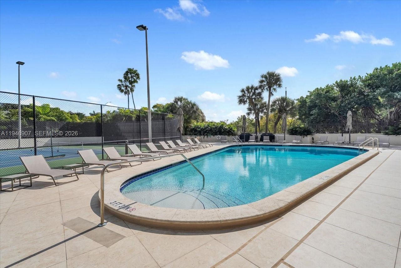 2843 S Bayshore Dr, Unit 11C, Miami, FL 33133 Photo