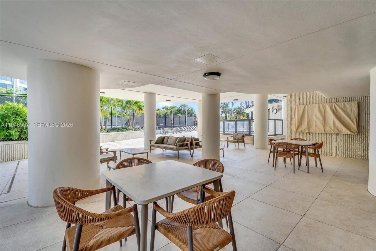 2843 S Bayshore Dr, Unit 11C, Miami, FL 33133 Photo