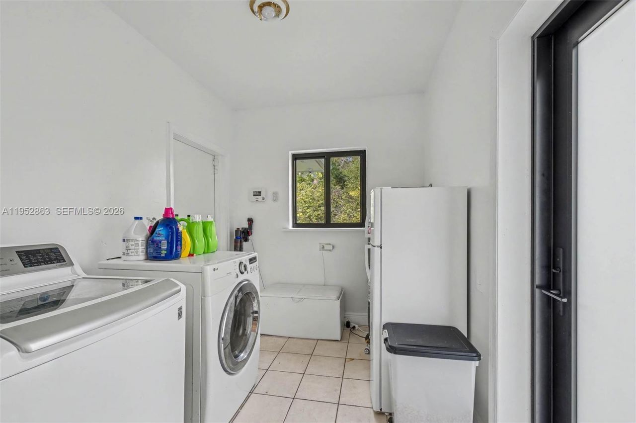 15815 SW 85th Ave , Palmetto Bay, FL 33157 Photo