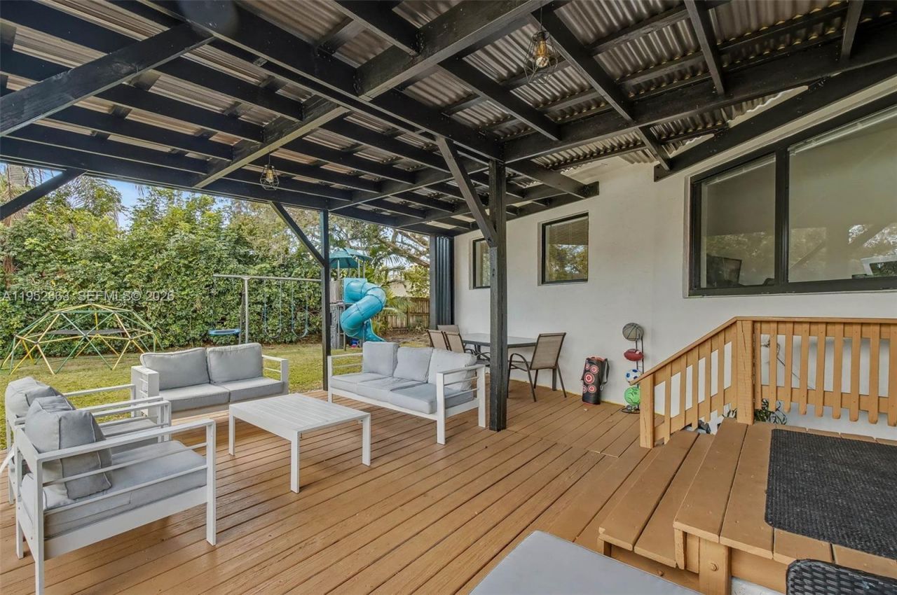 15815 SW 85th Ave , Palmetto Bay, FL 33157 Photo