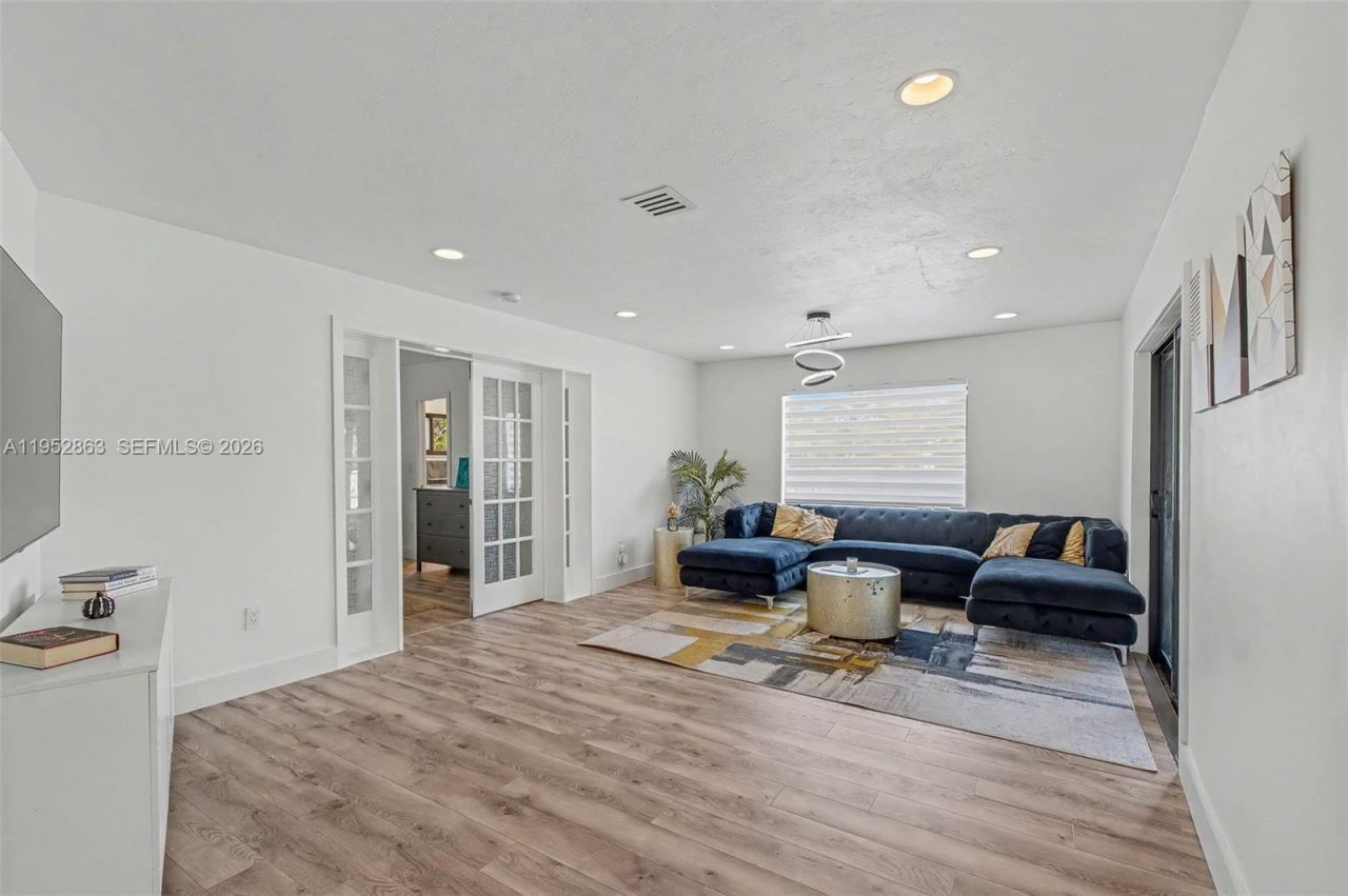 15815 SW 85th Ave , Palmetto Bay, FL 33157 Photo