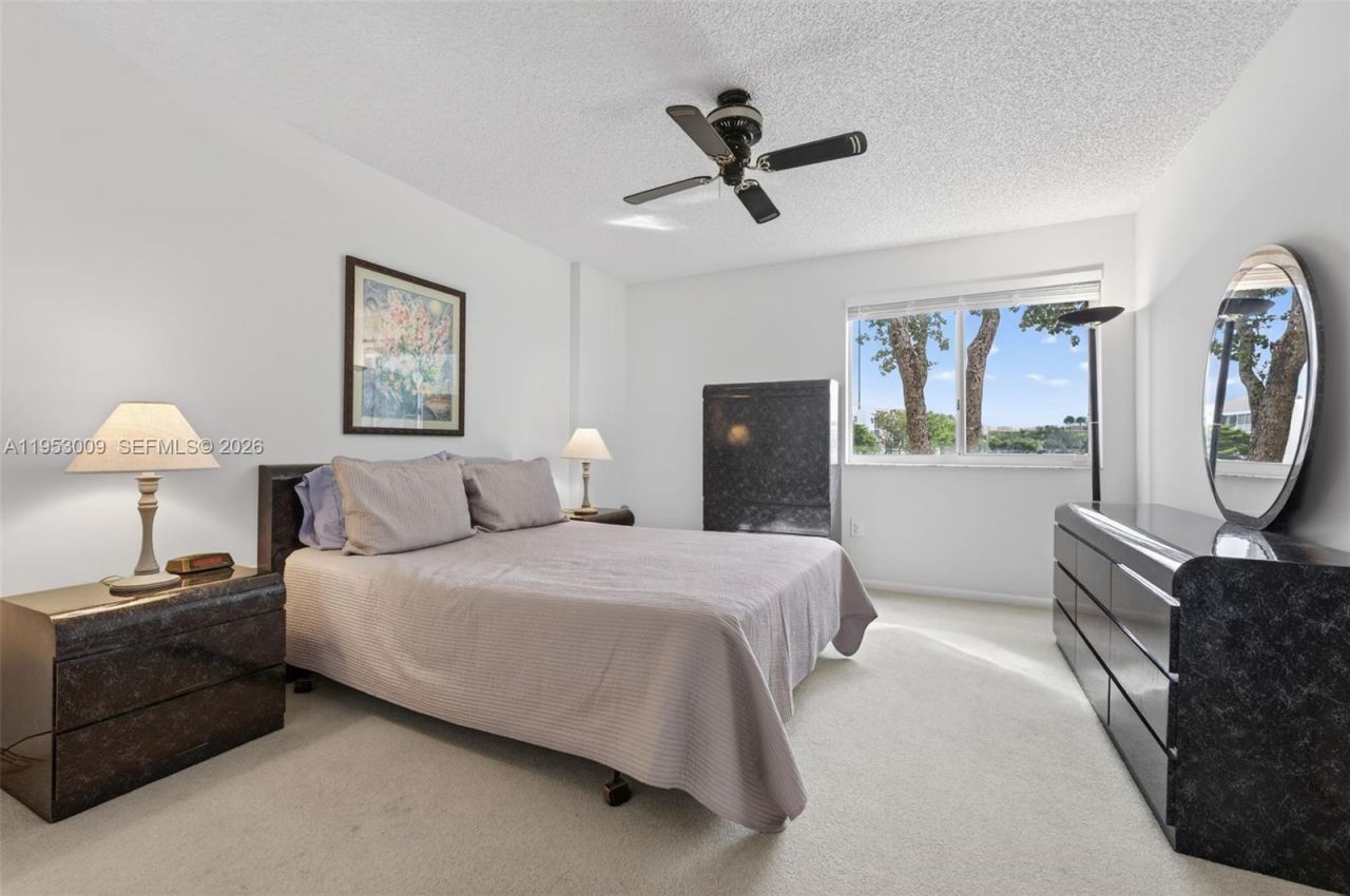 9525 Weldon Cir , Unit H205, Tamarac, FL 33321 Photo